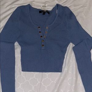 Long sleeve crop top
